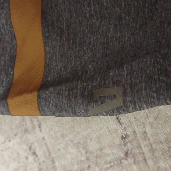 Vuori Mens Train Runner Performance Shorts Liner Striped Large - Picture 7 of 13